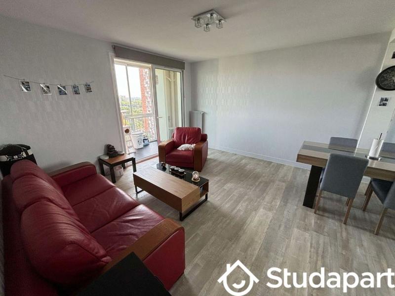 Chambre - 9 m² - 1 pièce