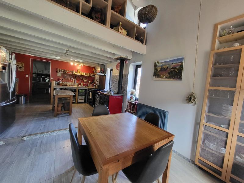 Maison - 168 m² - 8 pièces