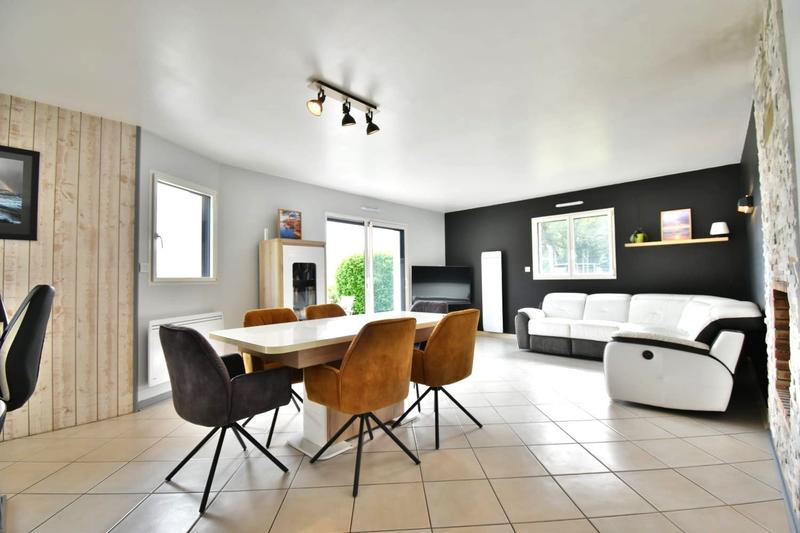 Maison contemporaine - 145 m² - 7 pièces