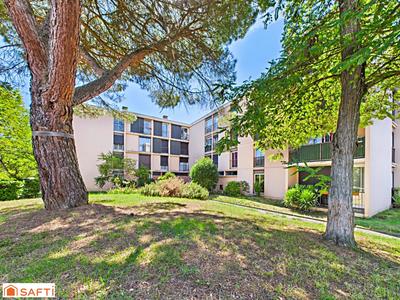 Appartement - 82 m² - 4 pièces