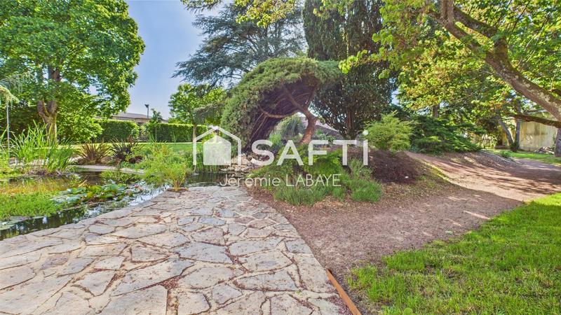 Maison - 287 m² - 7 pièces