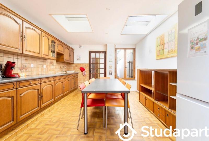 Chambre - 12 m² - 1 pièce