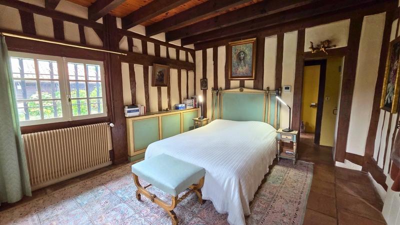 Propriété - 265 m² - 6 pièces