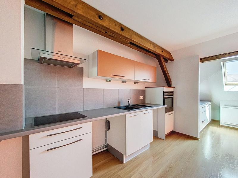 Appartement - 80 m² - 3 pièces