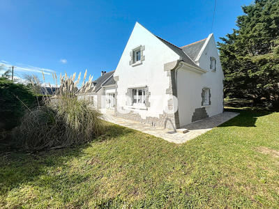 Maison - 244 m² - 7 pièces
