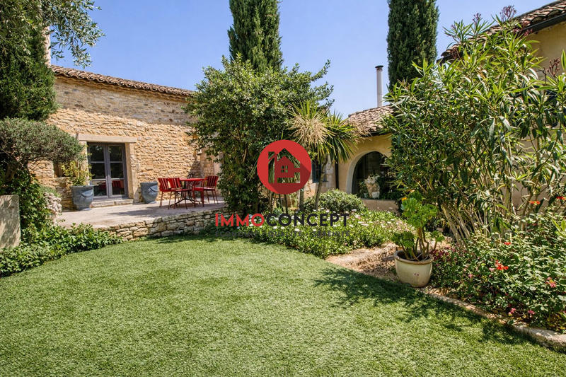 Maison ancienne - 205 m² - 9 pièces