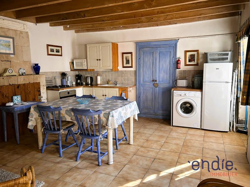 Maison - 385 m² - 11 pièces