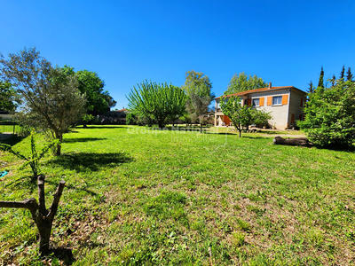 Villa - 180 m² - 3 pièces