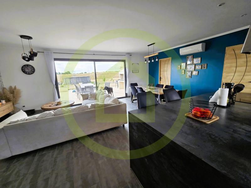 Maison - 105 m² - 6 pièces