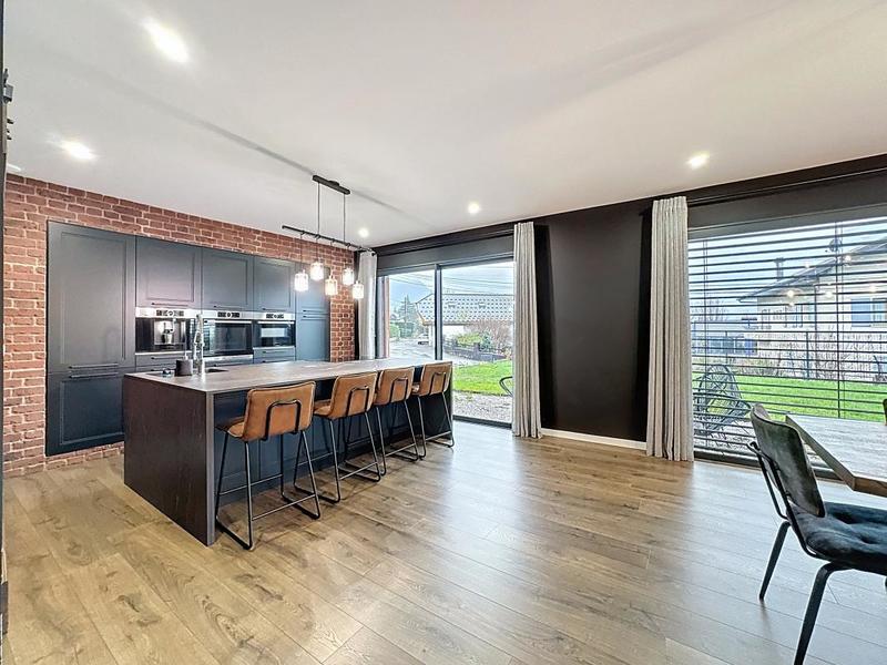 Maison - 177 m² - 5 pièces