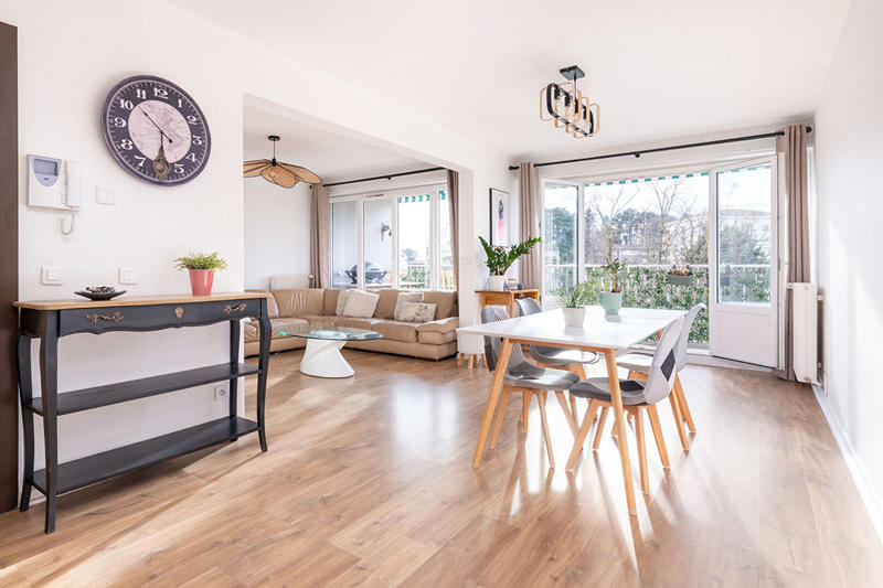 Appartement - 118 m² - 6 pièces