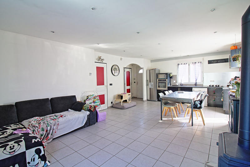 Maison - 95 m² - 5 pièces