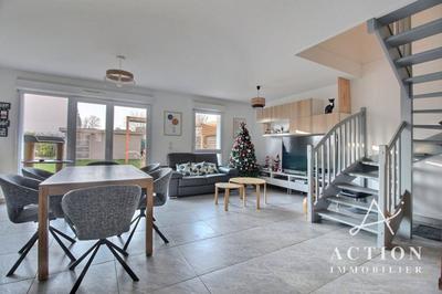 Maison - 86 m² - 4 pièces