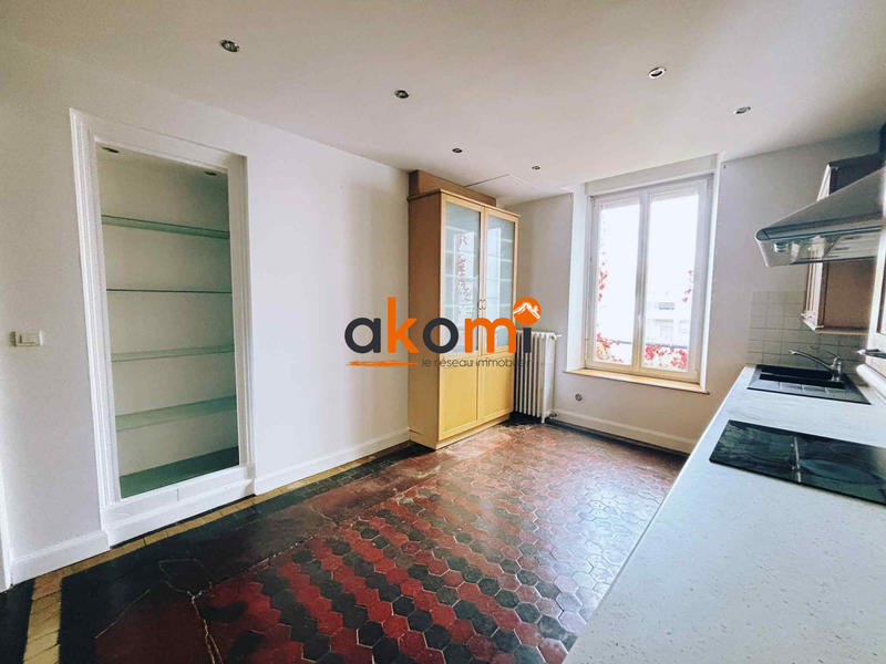 Appartement - 177 m² - 6 pièces