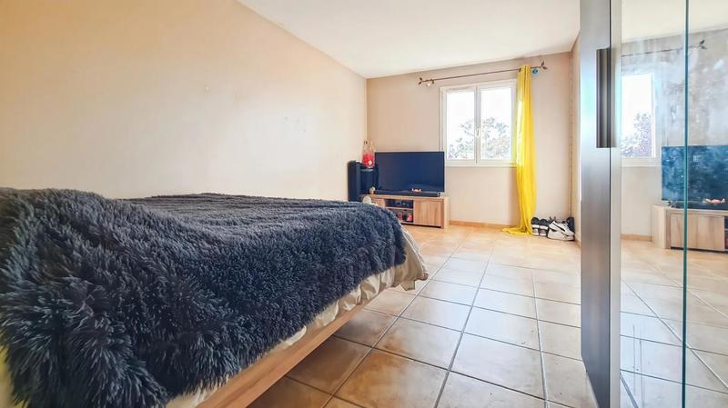 Maison - 204 m² - 5 pièces