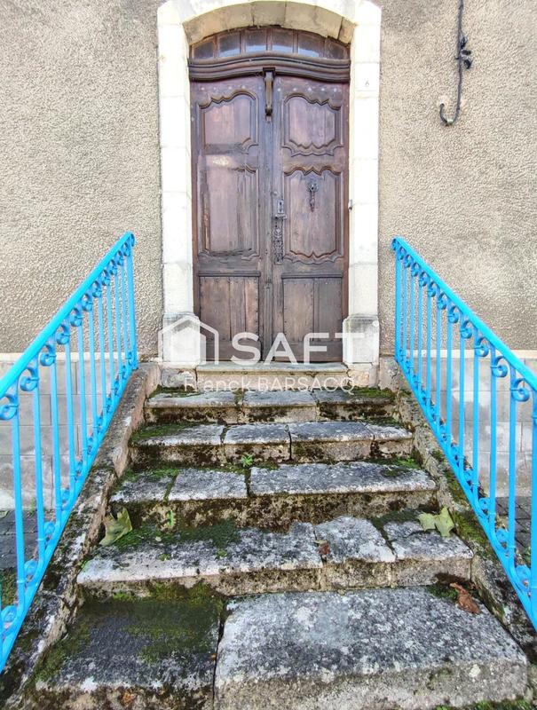 Maison - 263 m² - 8 pièces