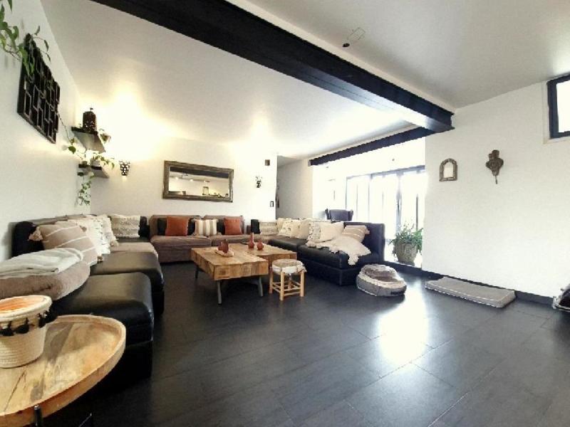 Maison - 221 m² - 5 pièces