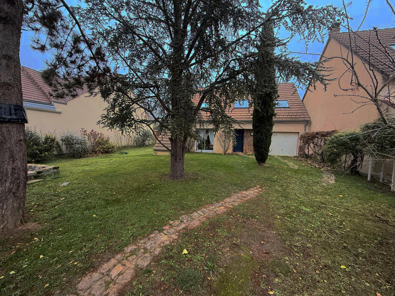 Maison - 110 m² - 4 pièces