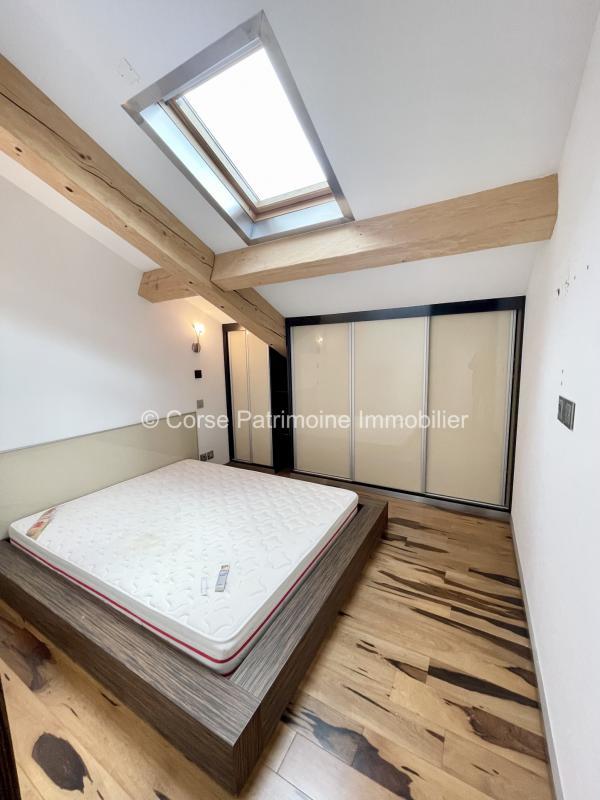 Appartement - 125 m² - 5 pièces