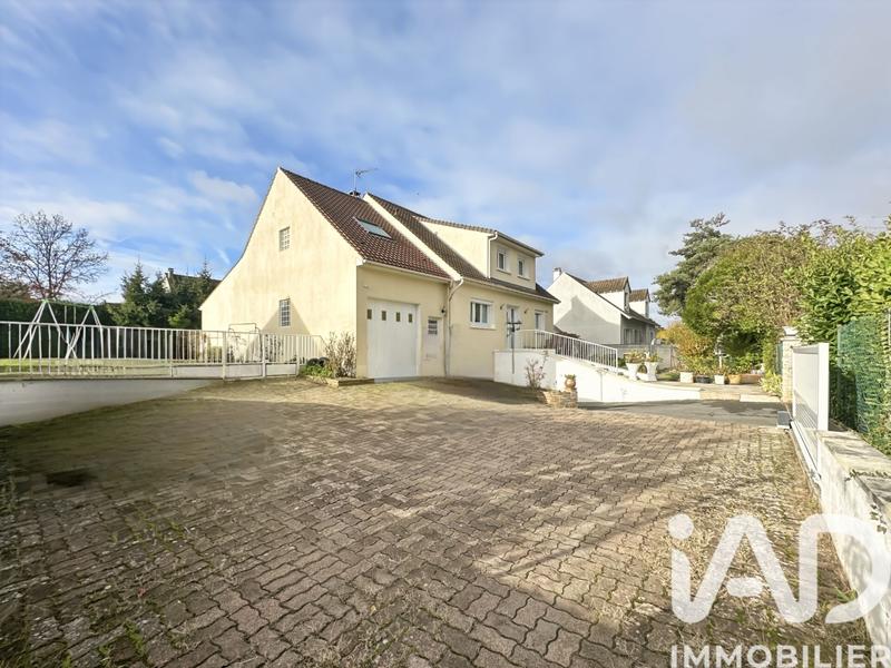 Maison - 190 m² - 8 pièces