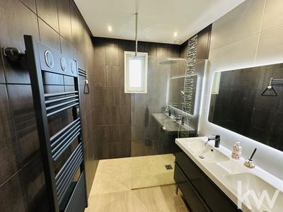 Maison - 87 m² - 4 pièces