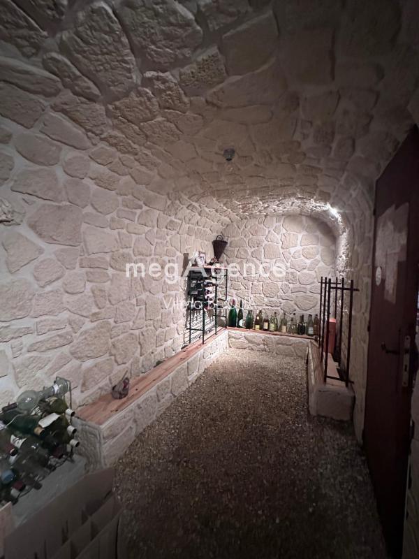 Maison traditionnelle - 204 m² - 6 pièces