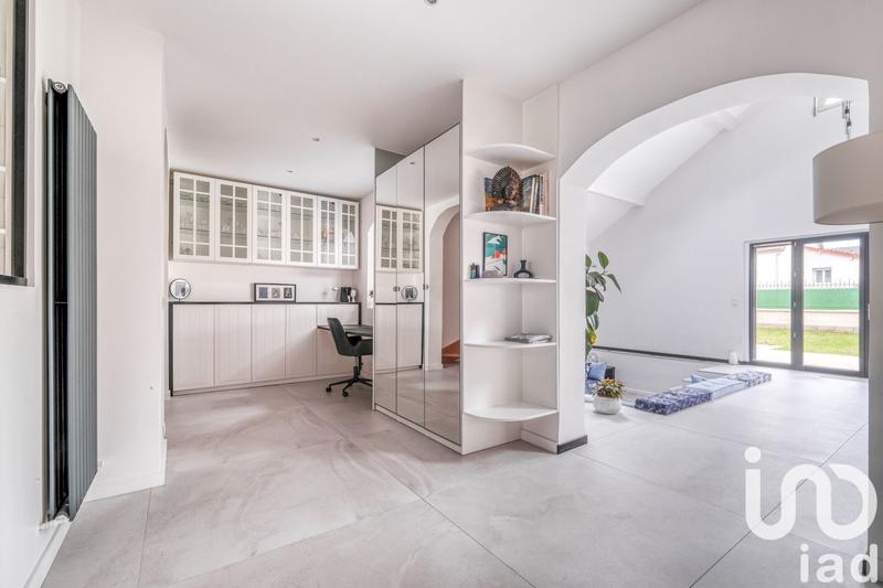 Maison - 166 m² - 7 pièces