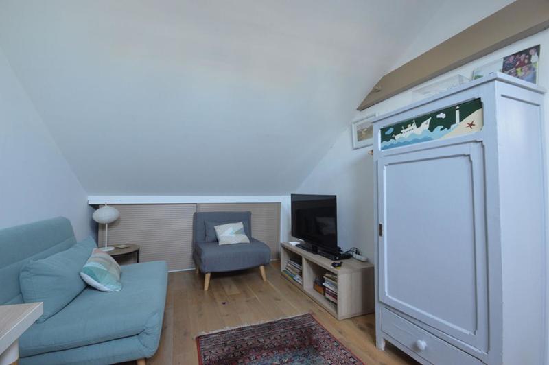 Maison - 181 m² - 9 pièces