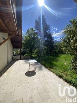 Maison - 190 m² - 5 pièces