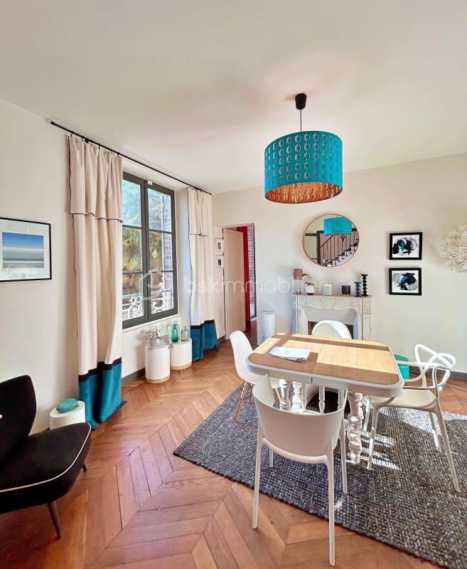 Maison de maîtres - 215 m² - 8 pièces