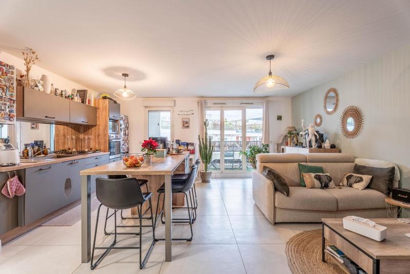 Appartement - 67 m² - 3 pièces