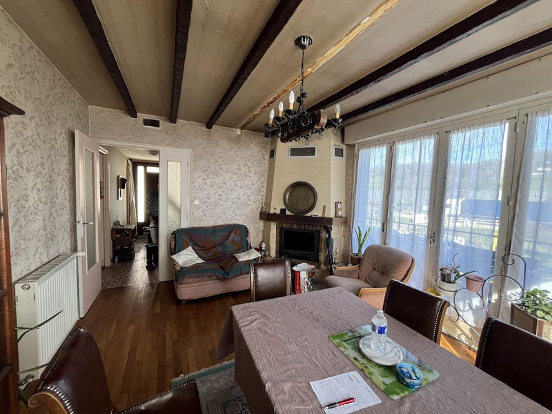 Maison - 87 m² - 6 pièces