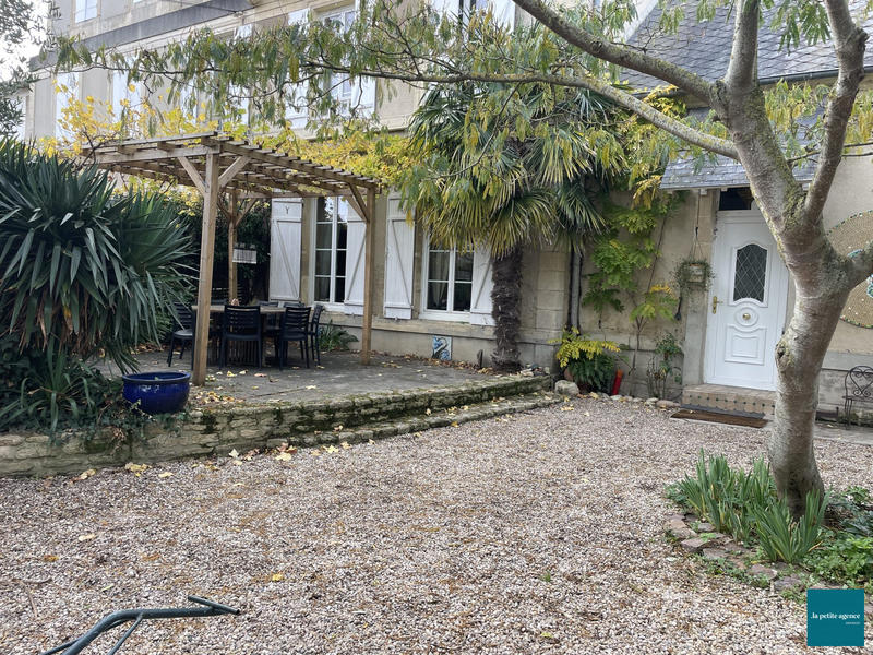 Maison - 224 m² - 8 pièces