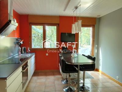 Maison - 185 m² - 7 pièces