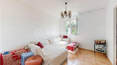 Maison - 137 m² - 6 pièces