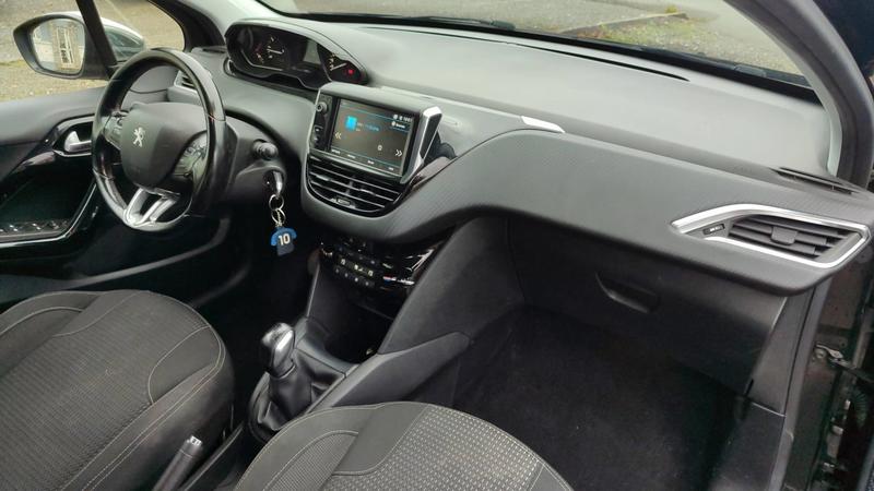 Peugeot 208 1.2 PureTech 110 Allure