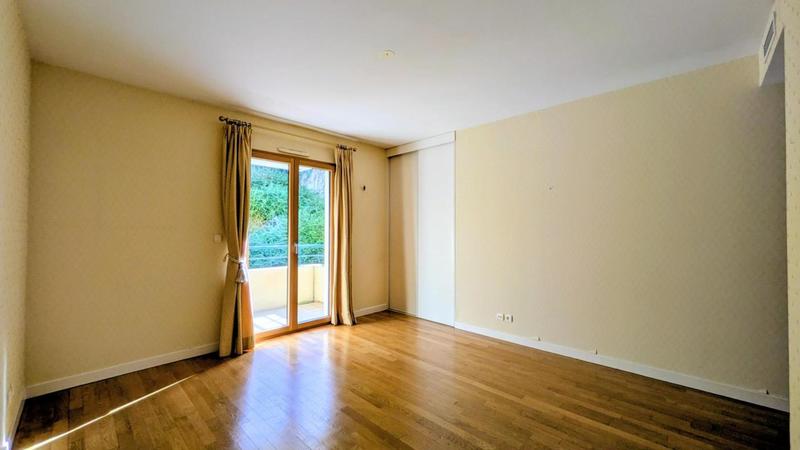 Appartement - 130 m² - 4 pièces