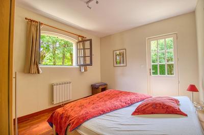 Maison - 180 m² - 7 pièces