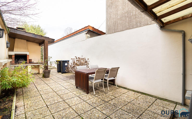Maison - 85 m² - 4 pièces