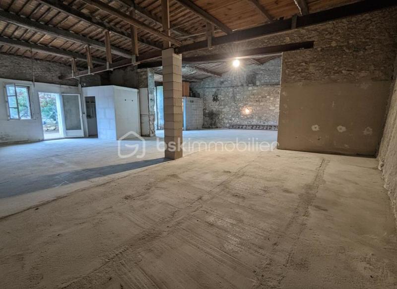 Maison - 150 m² - 1 pièce