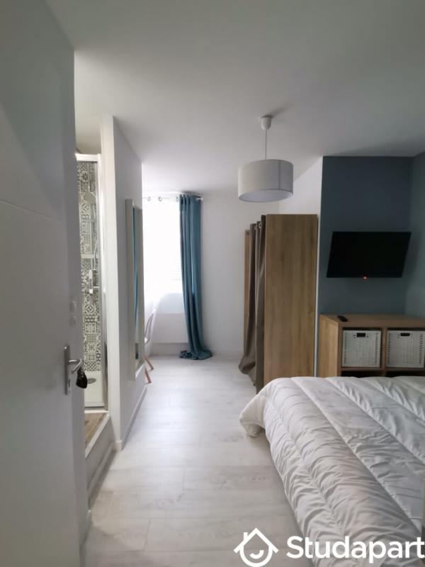 Chambre - 12 m² - 1 pièce