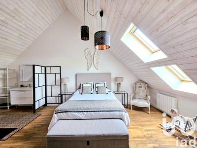 Maison - 251 m² - 11 pièces