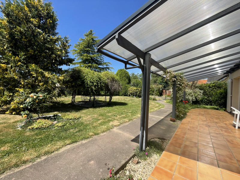 Maison - 226 m² - 9 pièces