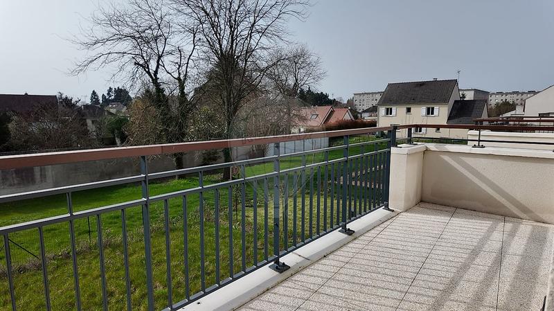 Appartement - 90 m² - 4 pièces