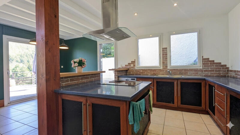 Maison - 116 m² - 4 pièces