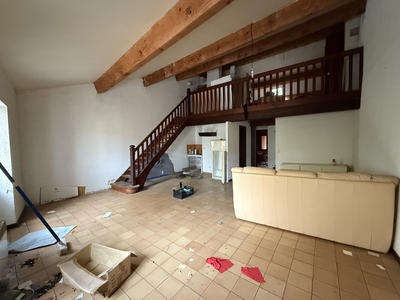 Maison - 319 m² - 5 pièces
