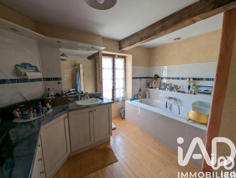 Maison - 293 m² - 4 pièces
