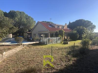 Propriété - 195 m² - 8 pièces