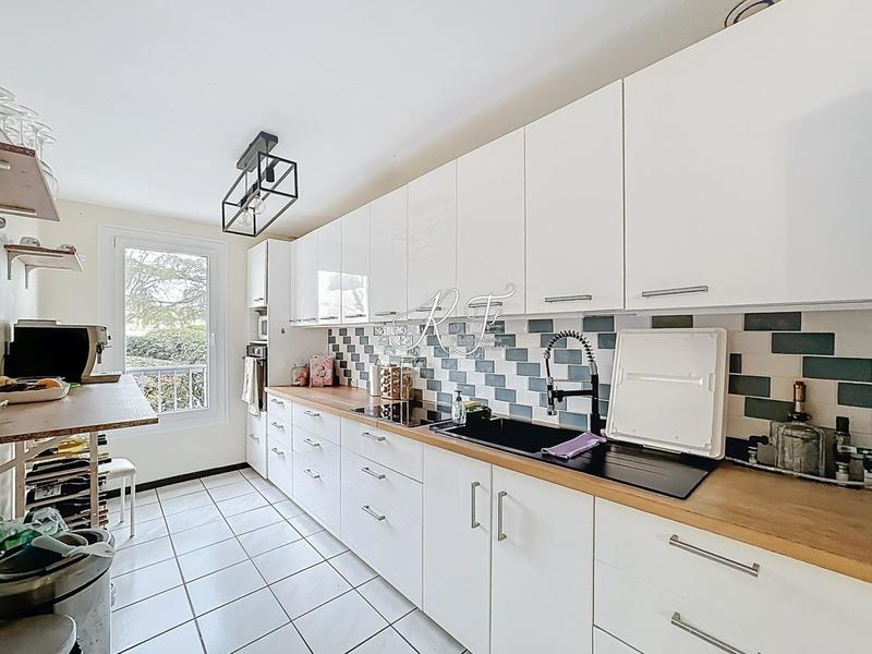 Appartement - 81 m² - 4 pièces