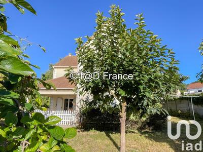 Maison - 177 m² - 7 pièces